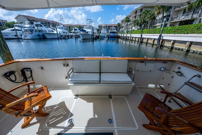 2000 Offshore Yachts Photo 15 sur 42
