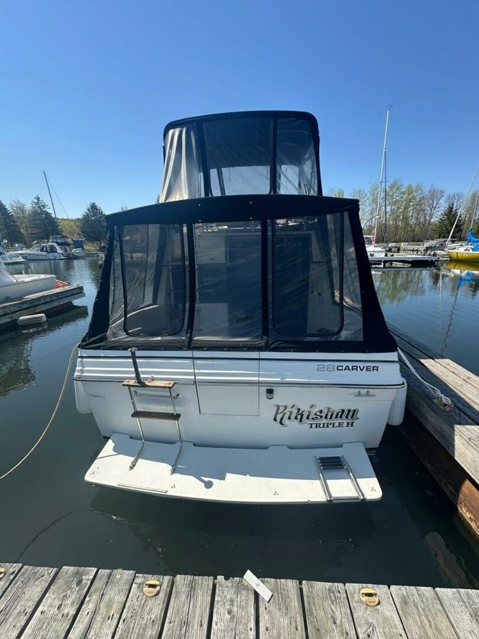 1984 Carver 28 Mariner Photo 3 sur 33