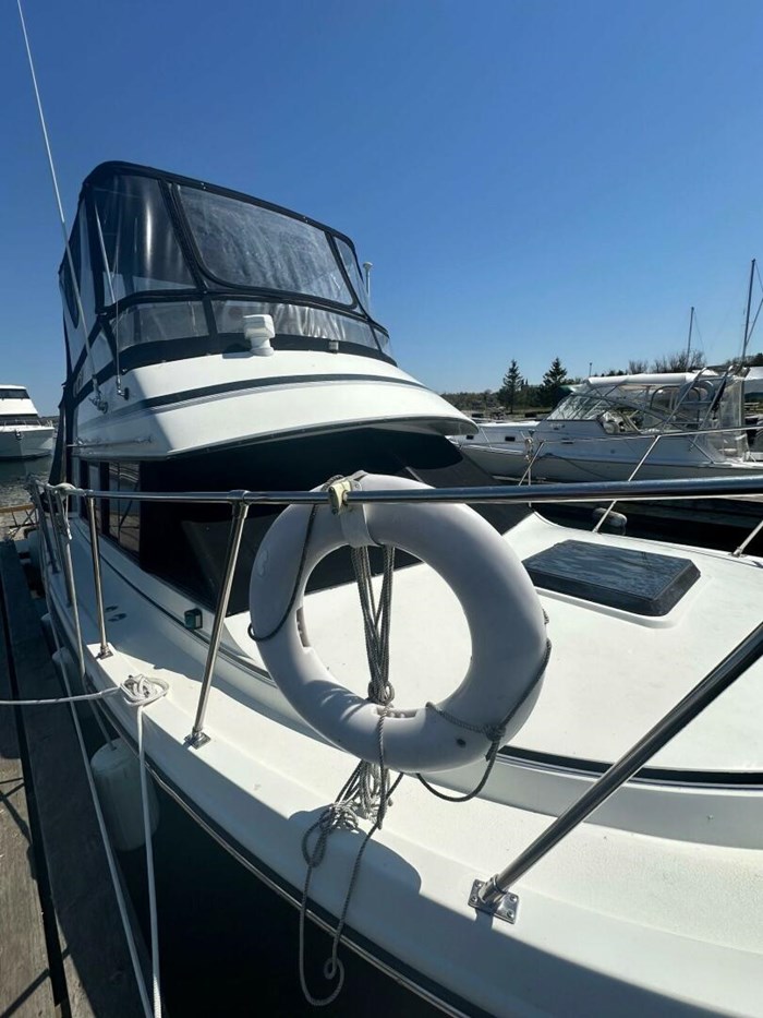 1984 Carver 28 Mariner Photo 4 sur 33
