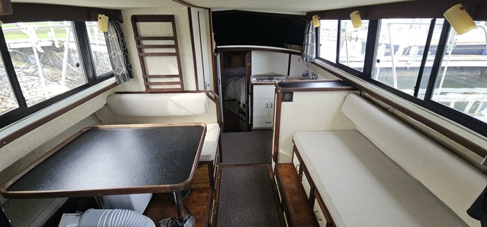 1984 Carver 28 Mariner Photo 16 sur 33