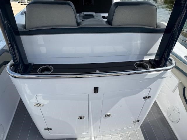 2021 Airship 340 RIB Photo 19 sur 22