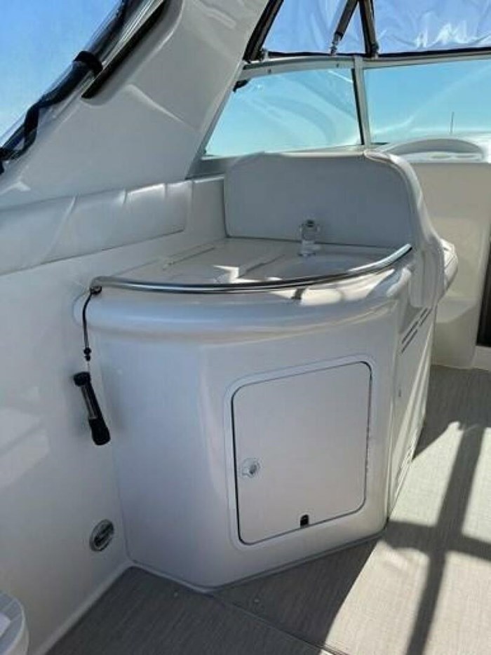 1997 Sea Ray 330 Sundancer Photo 10 sur 45