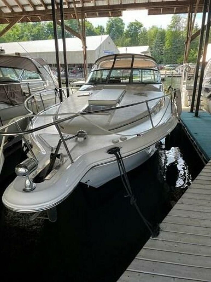 1997 Sea Ray 330 Sundancer Photo 3 sur 45