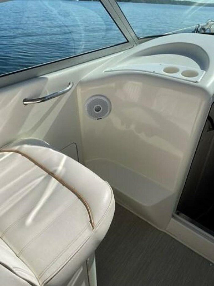1997 Sea Ray 330 Sundancer Photo 12 sur 45