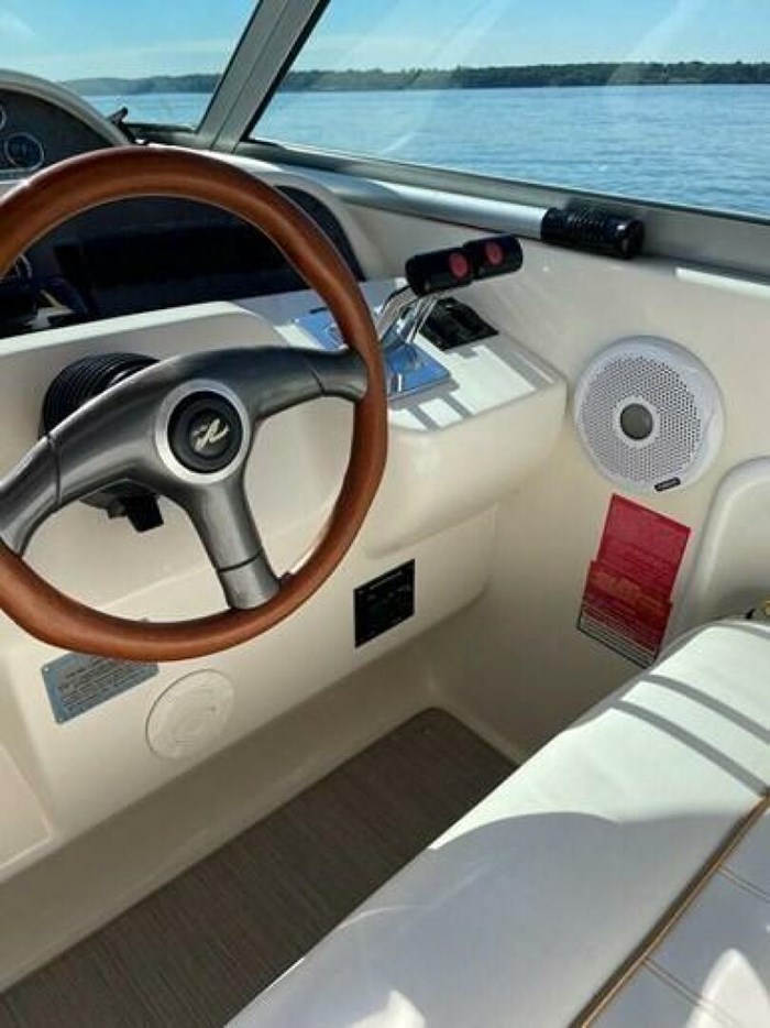 1997 Sea Ray 330 Sundancer Photo 22 sur 45