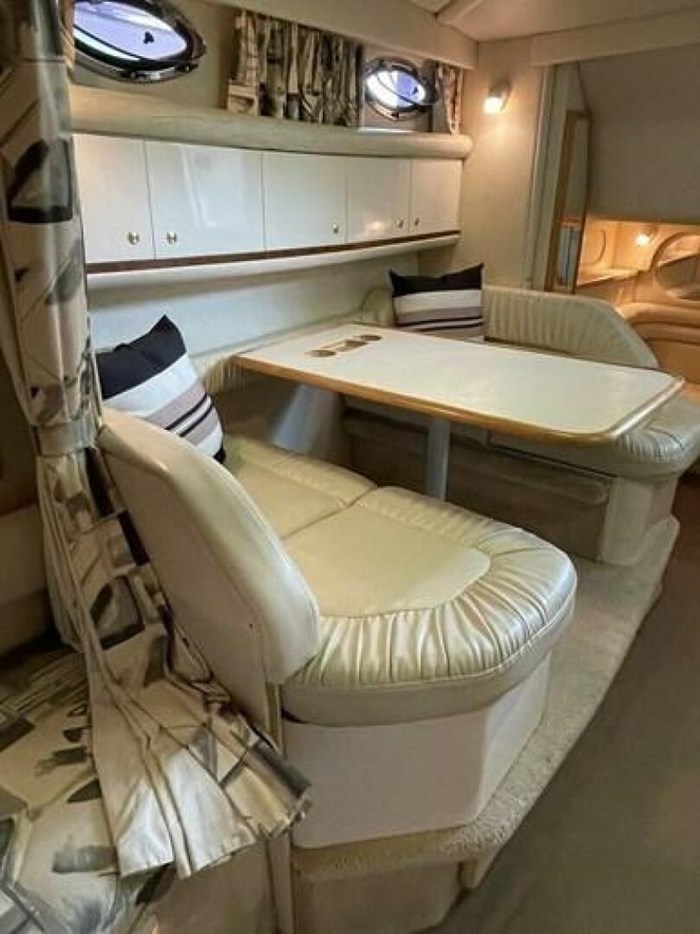 1997 Sea Ray 330 Sundancer Photo 25 sur 45