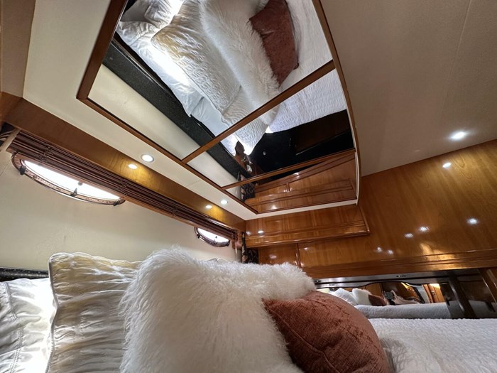 2001 Carver 570 Voyager Pilothouse Photo 26 sur 114