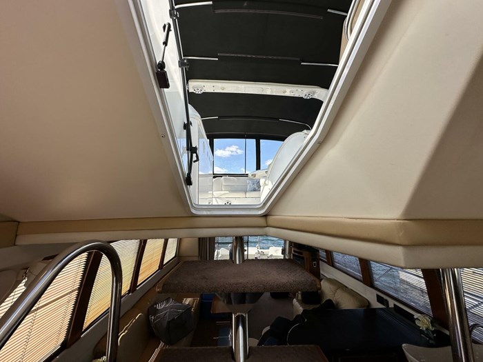 2001 Carver 570 Voyager Pilothouse Photo 47 sur 114