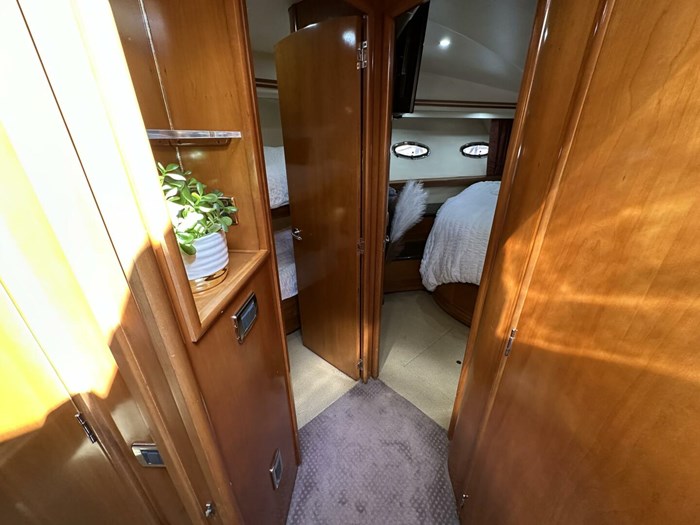 2001 Carver 570 Voyager Pilothouse Photo 28 sur 114