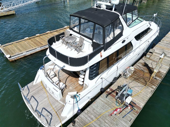 2001 Carver 570 Voyager Pilothouse Photo 7 sur 114
