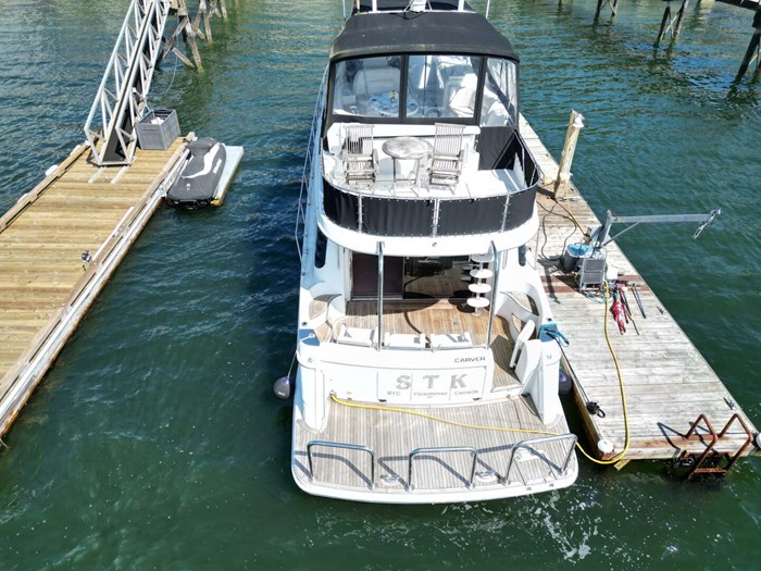 2001 Carver 570 Voyager Pilothouse Photo 8 sur 114