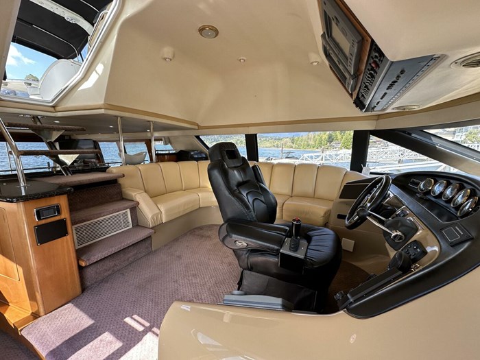 2001 Carver 570 Voyager Pilothouse Photo 49 sur 114