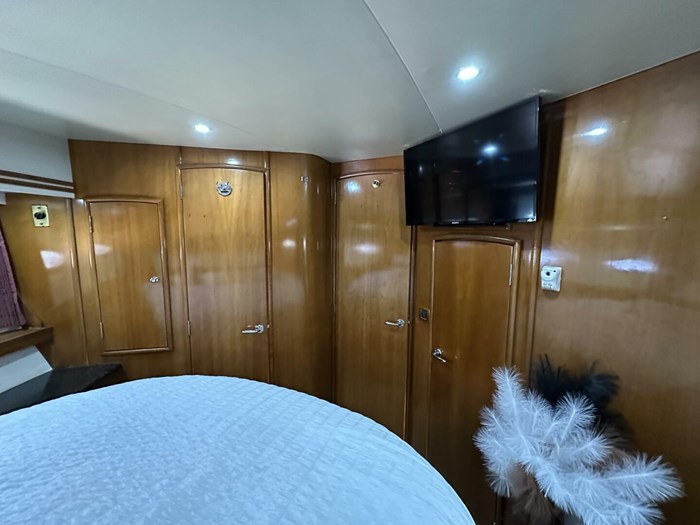 2001 Carver 570 Voyager Pilothouse Photo 32 sur 114