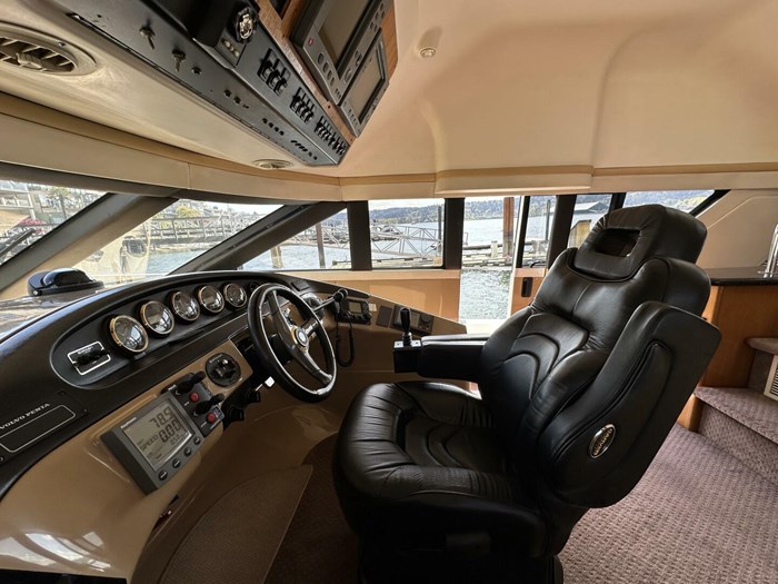 2001 Carver 570 Voyager Pilothouse Photo 52 sur 114