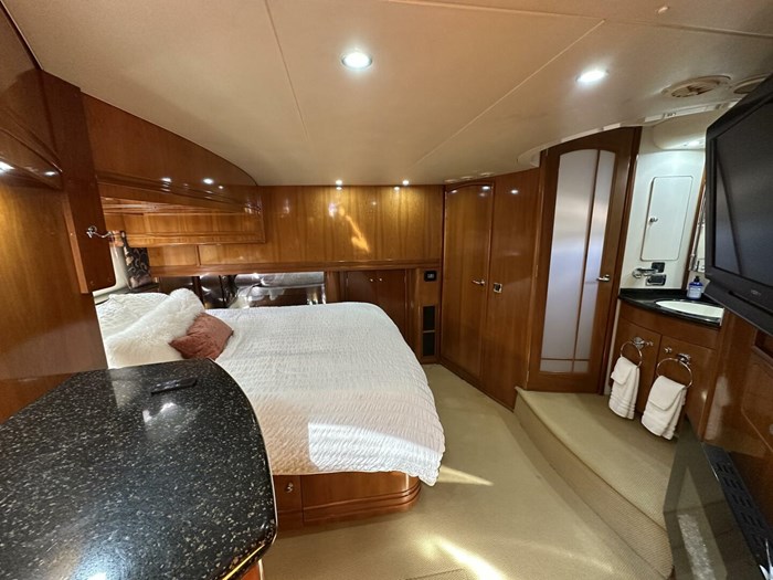 2001 Carver 570 Voyager Pilothouse Photo 15 sur 114