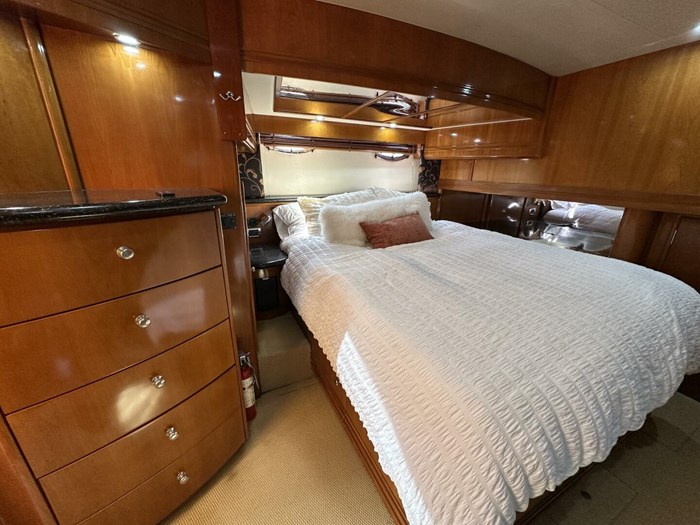 2001 Carver 570 Voyager Pilothouse Photo 16 sur 114