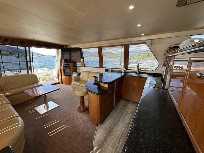 2001 Carver 570 Voyager Pilothouse Photo 59 sur 114