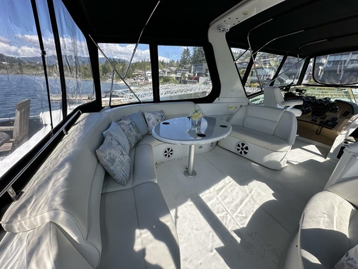 2001 Carver 570 Voyager Pilothouse Photo 39 sur 114