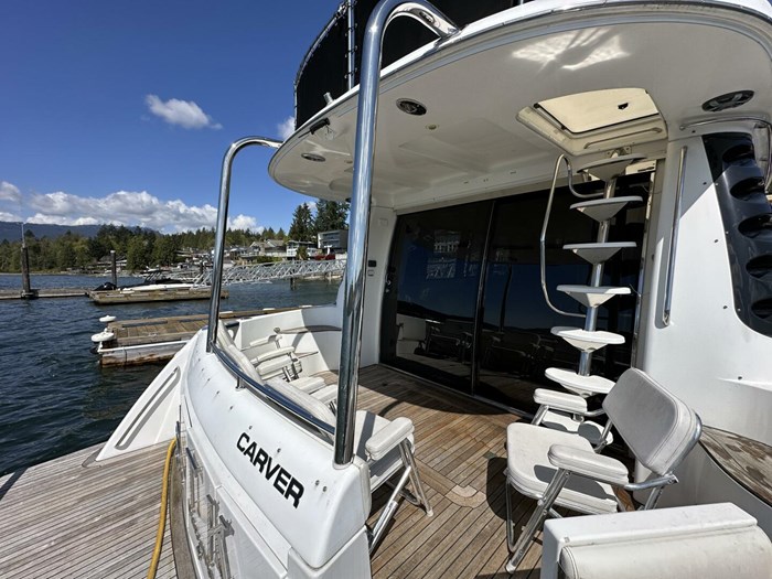 2001 Carver 570 Voyager Pilothouse Photo 107 sur 114