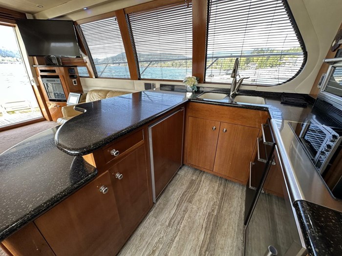 2001 Carver 570 Voyager Pilothouse Photo 66 sur 114