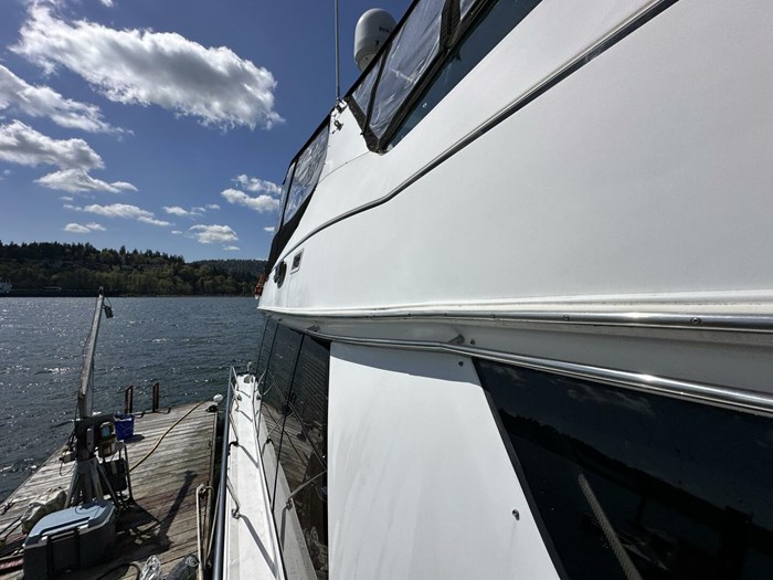2001 Carver 570 Voyager Pilothouse Photo 113 sur 114
