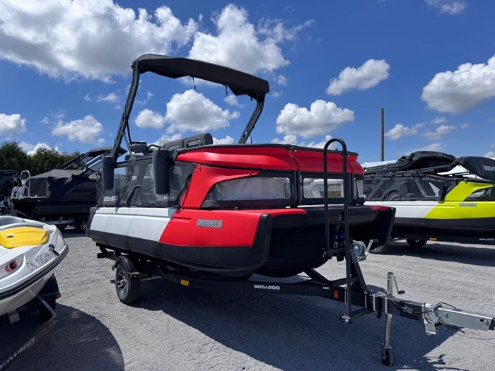 2023 Sea-Doo Switch Cruise 18' - 230HP Photo 1 sur 8