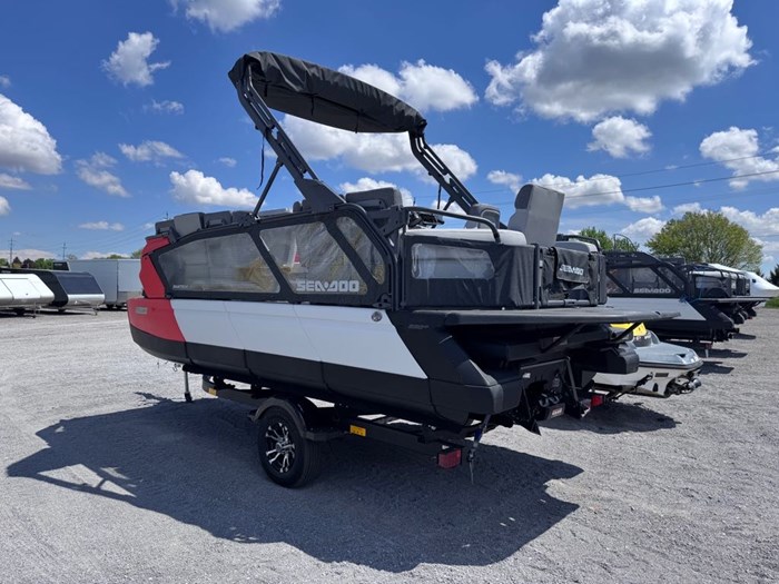 2023 Sea-Doo Switch Cruise 18' - 230HP Photo 3 sur 8