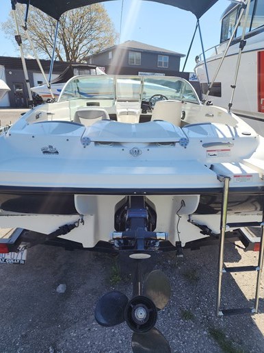 2011 Bayliner 175 Photo 3 sur 17