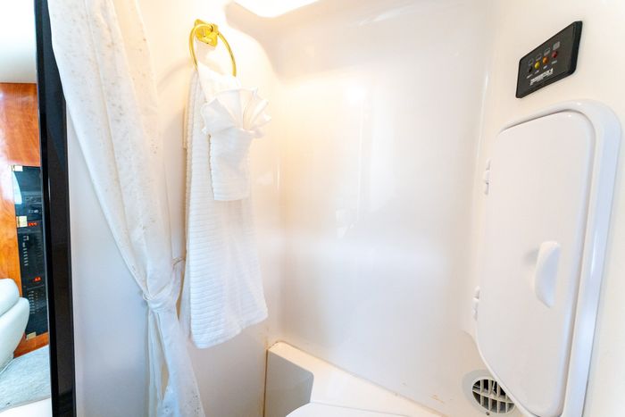 2008 Fountain 38 Sportfish Express Cruiser Photo 77 of 84