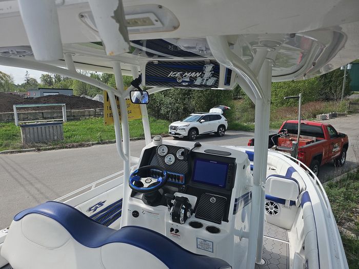 2018 Glasstream 280 Custom Photo 12 sur 21