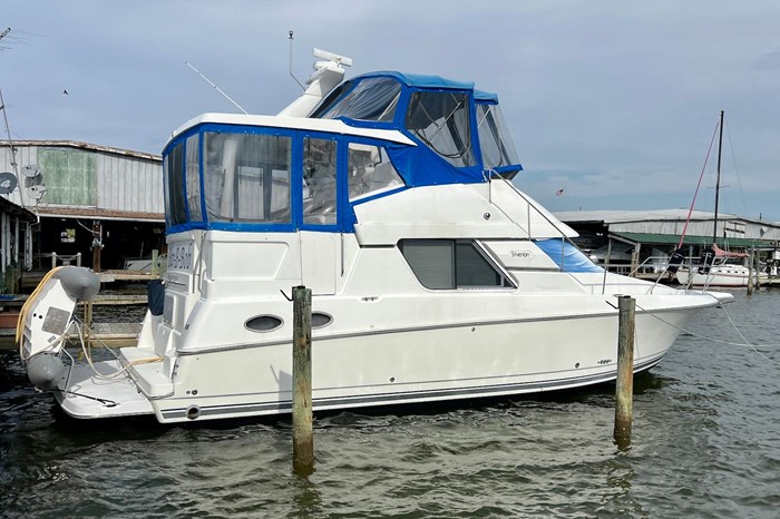 1997 Silverton 372 Motor Yacht Photo 1 sur 33