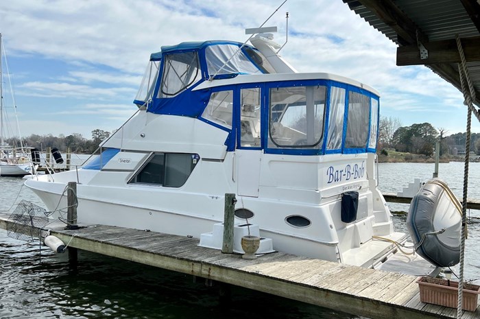 1997 Silverton 372 Motor Yacht Photo 3 sur 33