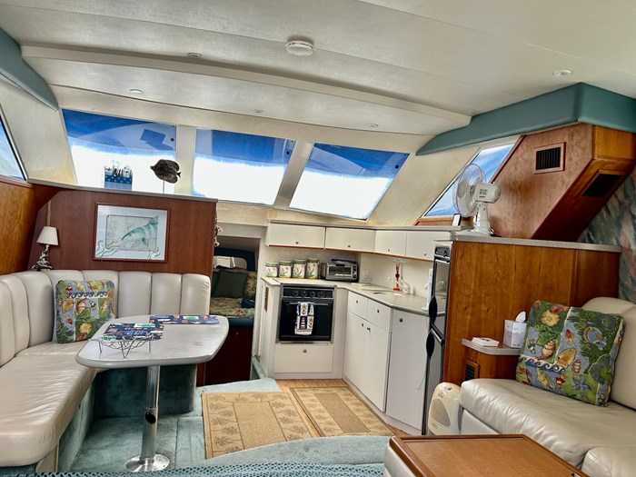 1997 Silverton 372 Motor Yacht Photo 25 sur 33
