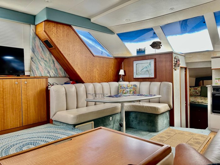 1997 Silverton 372 Motor Yacht Photo 26 sur 33