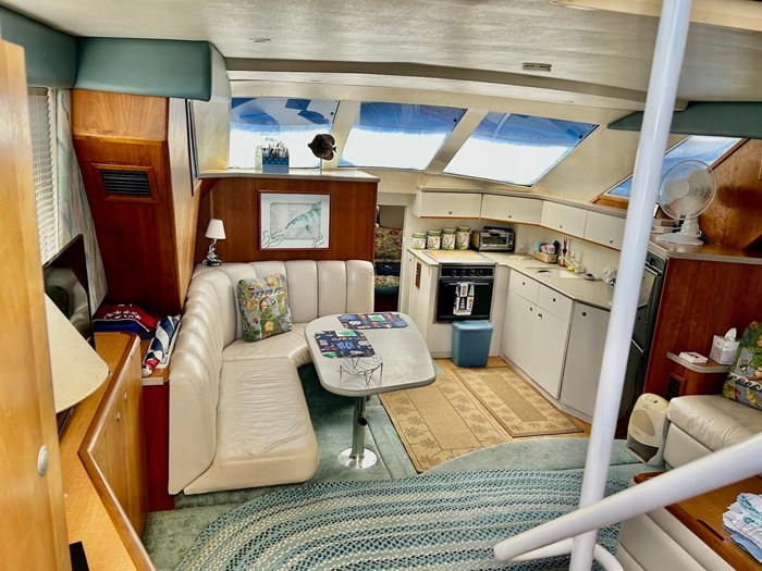 1997 Silverton 372 Motor Yacht Photo 22 sur 33