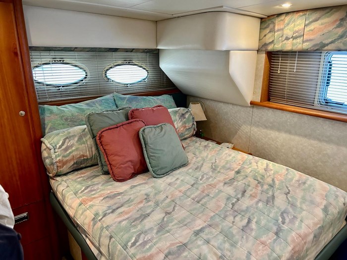 1997 Silverton 372 Motor Yacht Photo 29 sur 33