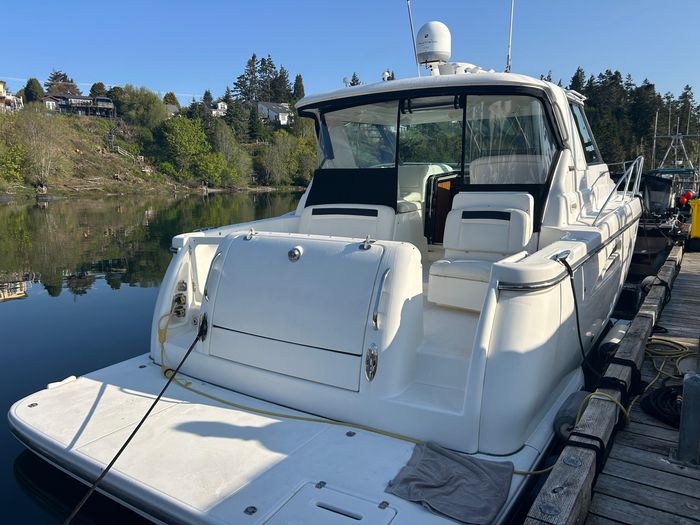 2005 Tiara 36 Sovran Photo 3 sur 21