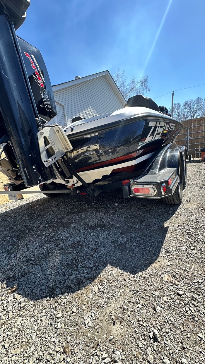 2019 Nitro Z19 Photo 4 sur 8