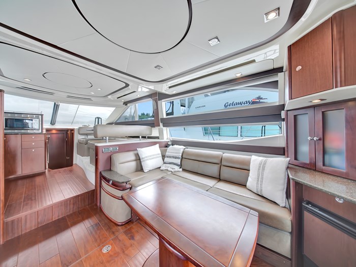 2012 Meridian 441 Sedan Photo 11 sur 34