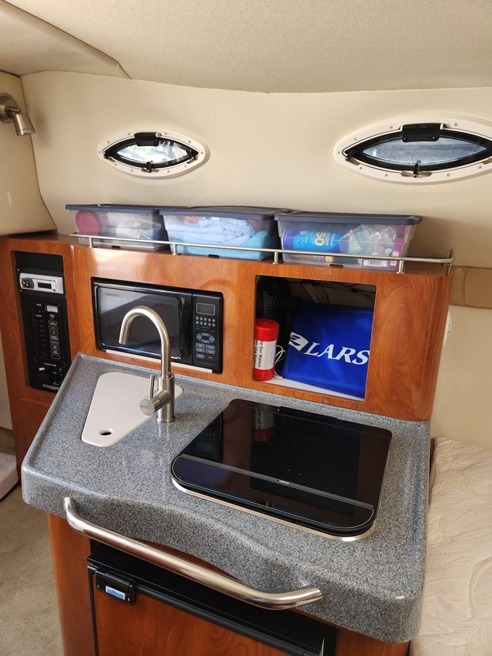 2006 Larson Cabrio 260 Photo 14 sur 45
