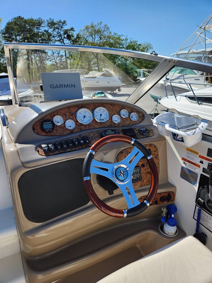 2006 Larson Cabrio 260 Photo 27 sur 45