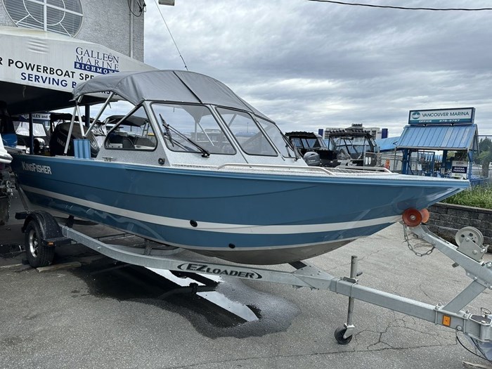 2025 KingFisher 2025 Falcon Photo 1 sur 7