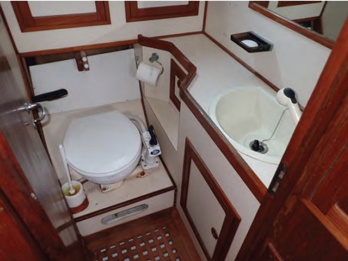 1990 Med Marine Monte Carlo 43 Photo 25 sur 57