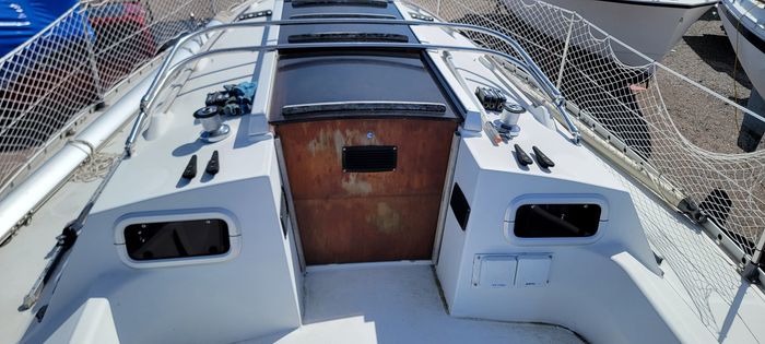1988 Beneteau First 305 Photo 4 of 17