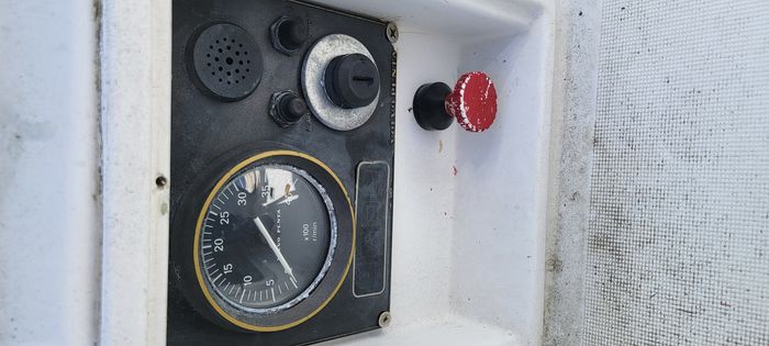 1988 Beneteau First 305 Photo 15 of 17