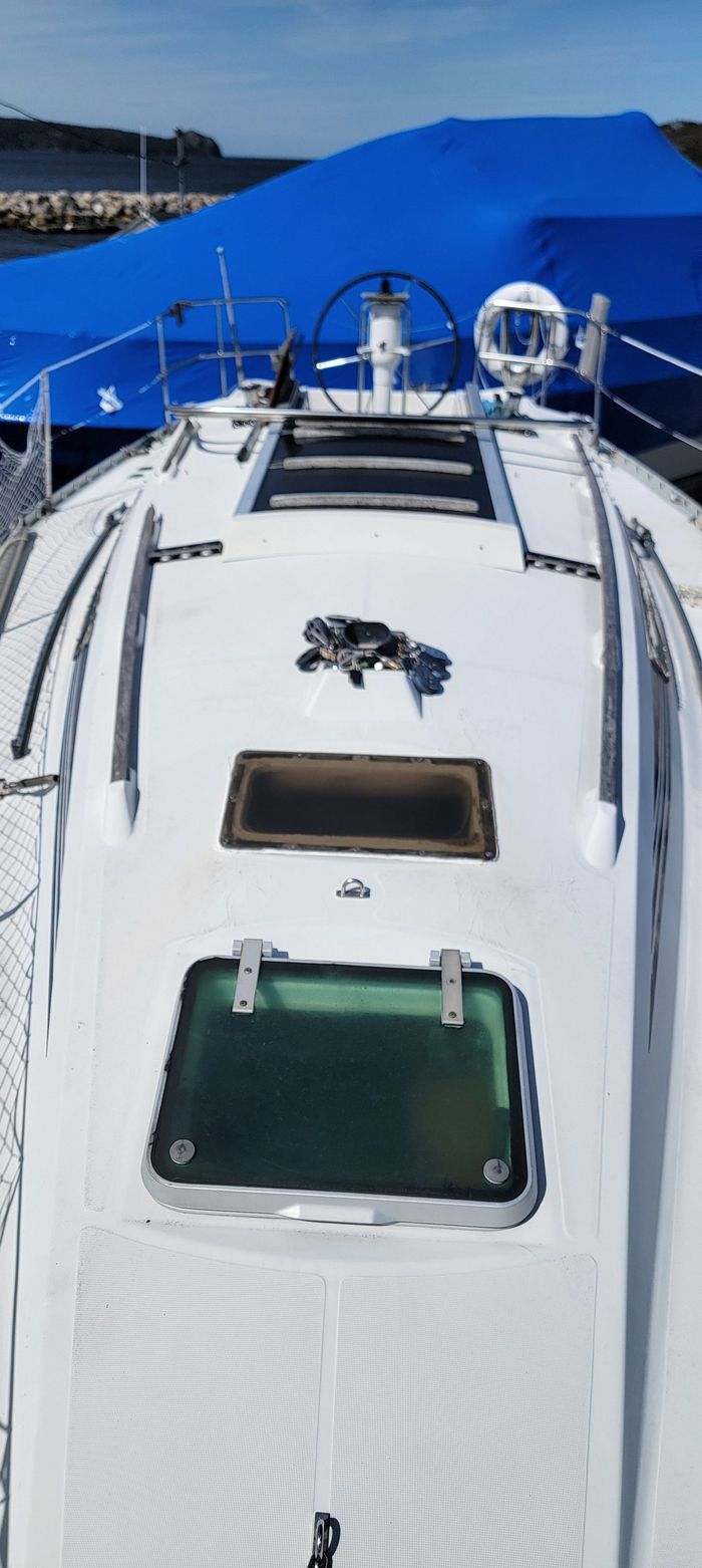 1988 Beneteau First 305 Photo 6 of 17