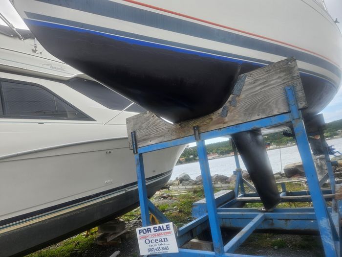 1988 Beneteau First 305 Photo 3 of 17