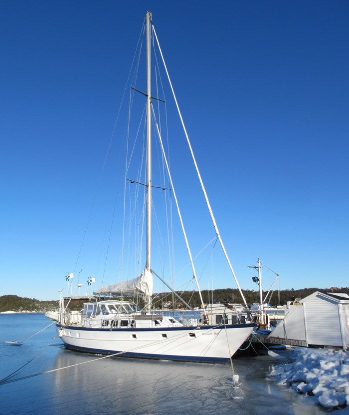 1990 T.D Manufacturing Ltd. Pilothouse Sailing Vessel Photo 2 sur 44