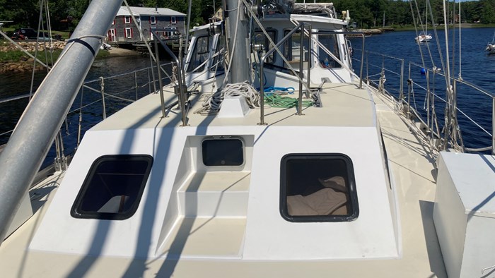 1990 T.D Manufacturing Ltd. Pilothouse Sailing Vessel Photo 13 sur 44