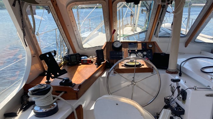 1990 T.D Manufacturing Ltd. Pilothouse Sailing Vessel Photo 22 sur 44